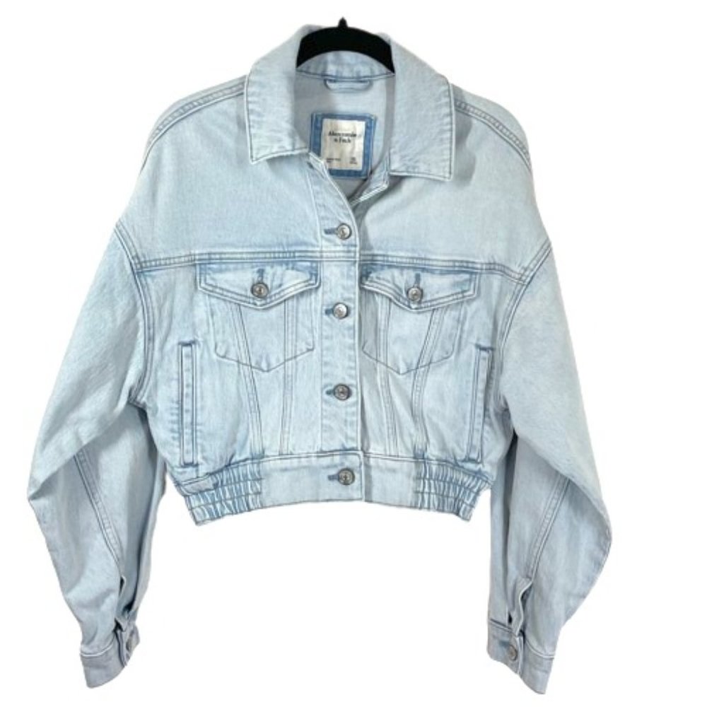Abercrombie & Fitch Light Wash Cropped Denim Jacket